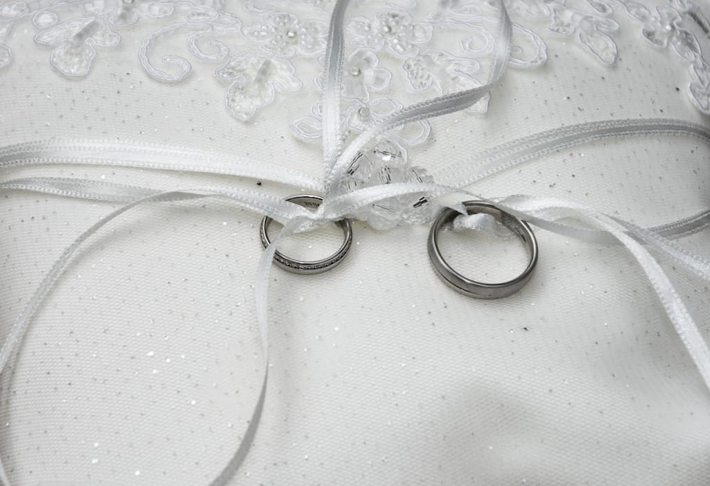 rings and ribbon