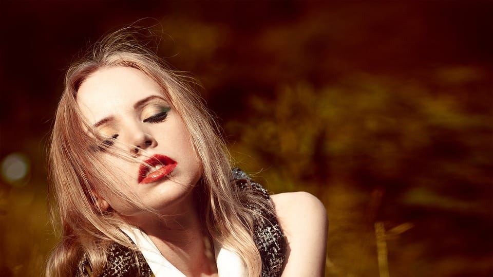 woman with red lipstick
